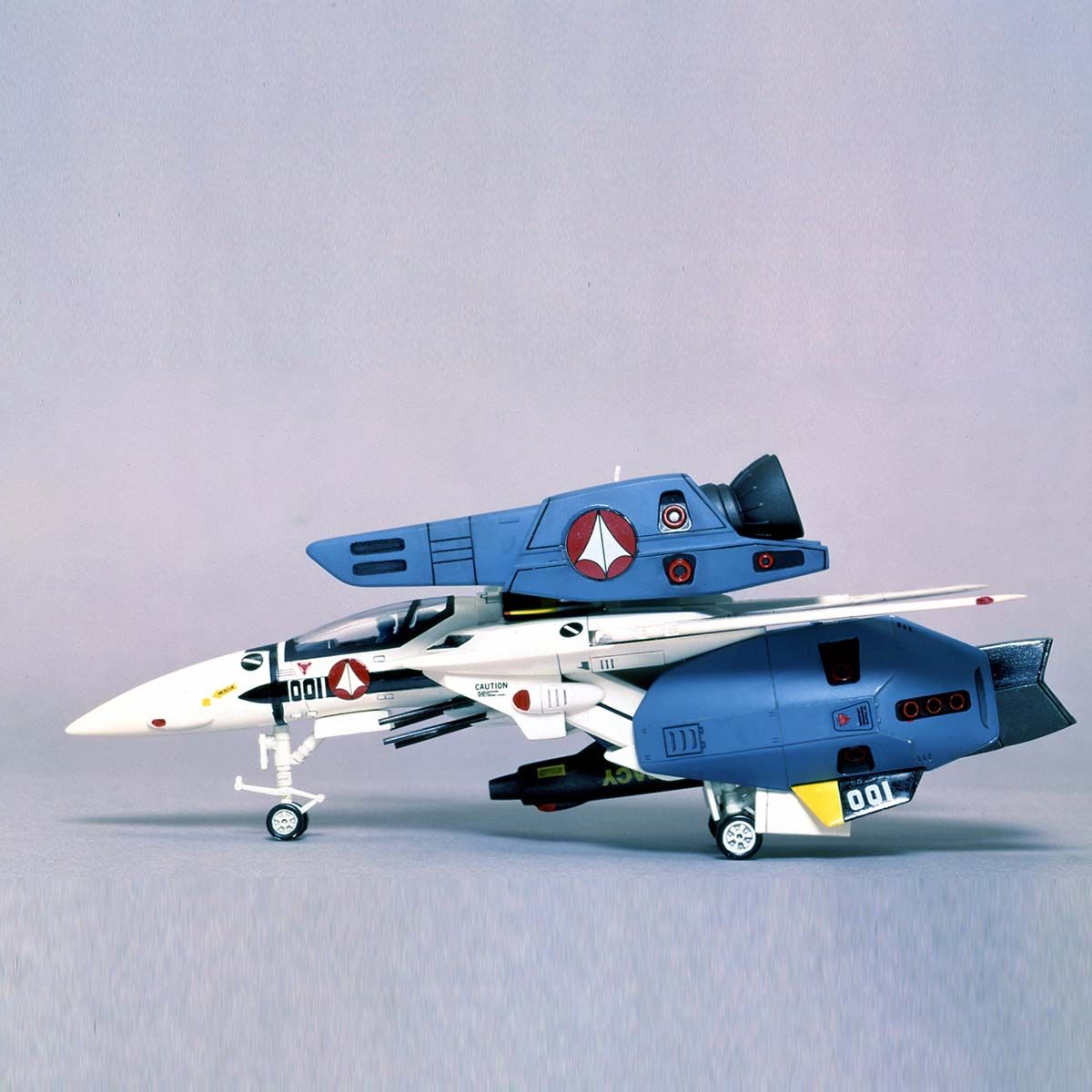 1/72 VF-1S バルキリースーパーファイター 01
