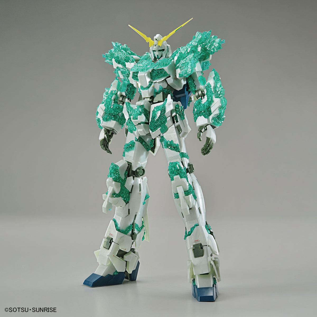 MG 1/100 ガンダムベース限定 ユニコーンガンダム(光の結晶体) − 商品 ...