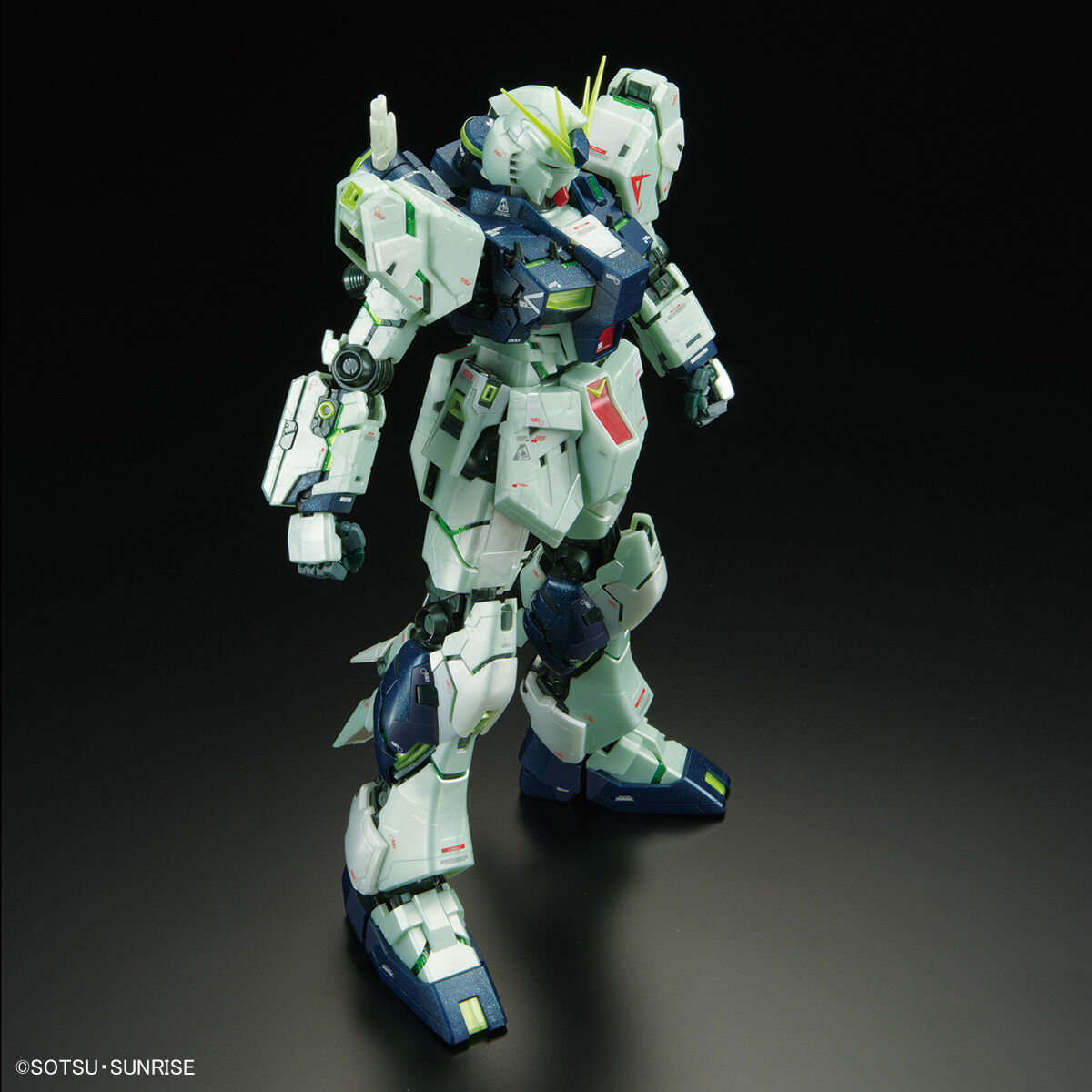 MG 1/100 GUNDAM SIDE-F限定 RX-93 νガンダム Ver.Ka (サイコフレーム 