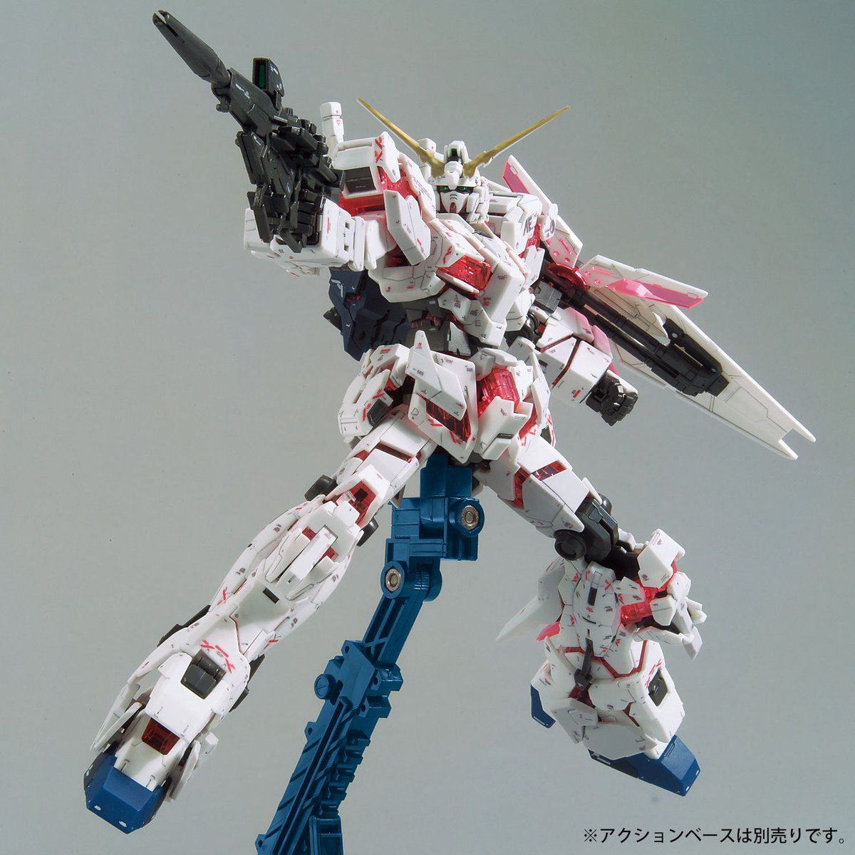 バンダイ RG 1/144 ガンダムベース限定 ユニコーンガンダム  ゴールド