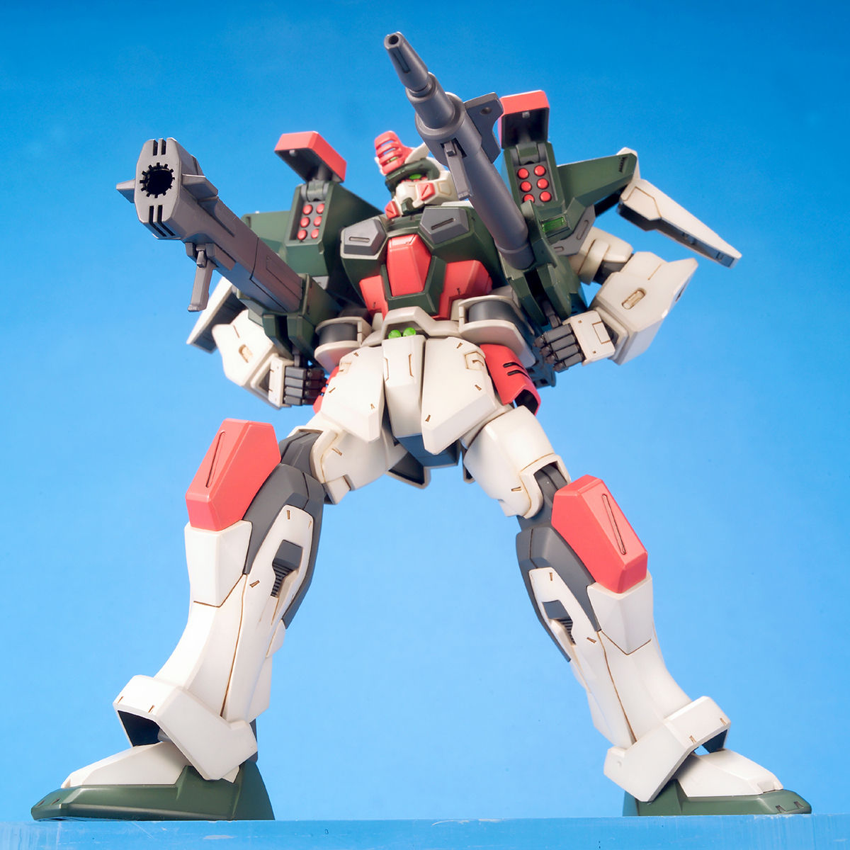 【超安い】 1/100 バスターガンダム｜バンダイ ホビーサイト 完成品
