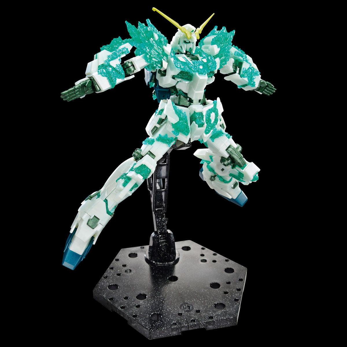 HG 1/144 ガンダムベース限定 ユニコーンガンダム(光の結晶体) − 商品 ...