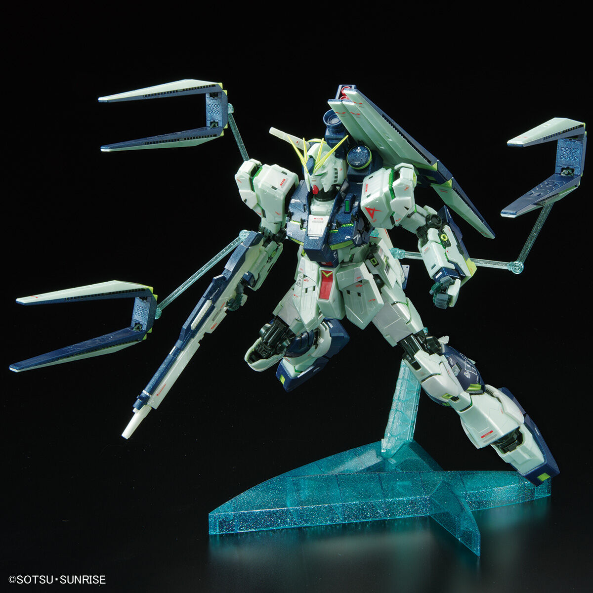 ニューガンダム RX-93 マスターグレードモデル-