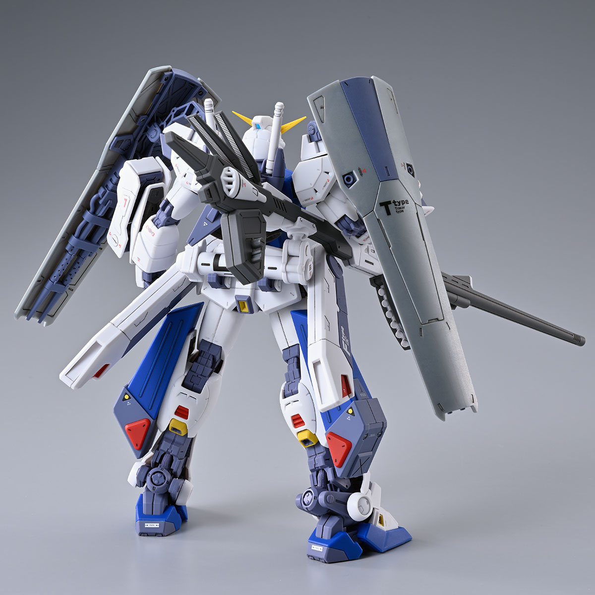 ＭＧ 1/100 ガンダムＦ９０ AFLTV複合装備（全距離対応タイプ）